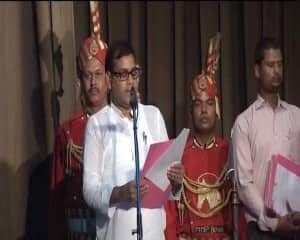 मंत्रिमंडल विस्तार: कुल 26 मंत्रियों ने ली शपथ, विभागों का भी हुआ बंटवारा, सुशील मोदी को मिला वित्त मंत्रालय