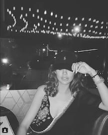 ईशा गुप्ता ने इंस्टा पर फिर मचाई सनसनी!