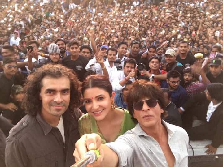  इम्तियाज अली की तरफ से निर्देशित इस फिल्म में शाहरुख एक पंजाबी मुंडे हैरी की भूमिका में नजर आएंगे और यह फिल्म चार अगस्त को देशभर में रिलीज होगी.