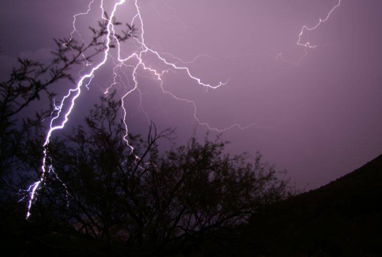 Odisha Lightning Strikes Kills 16 People ओडिशा में बिजली गिरने से 16 लोगों की मौत