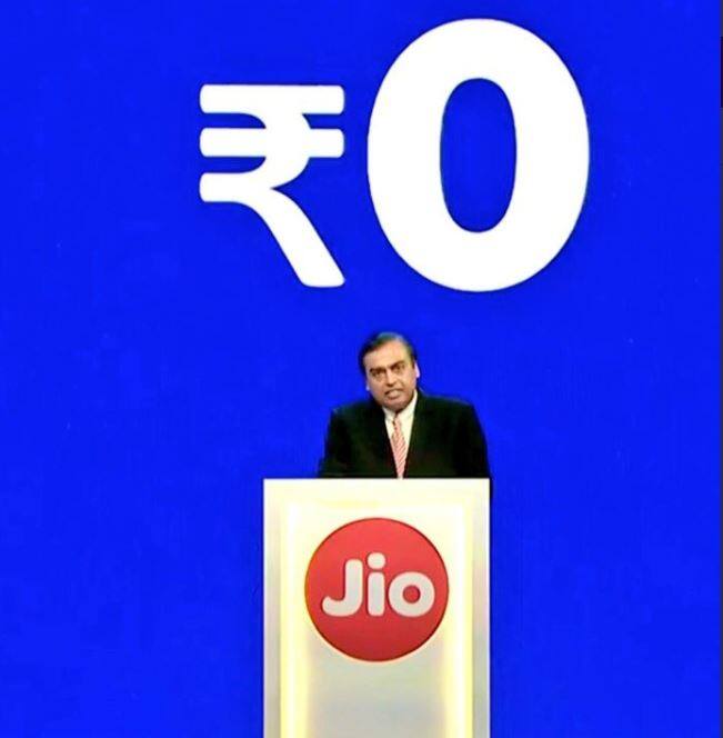 हालांकि कंपनी ने स्पष्ट किया है कि ये हैंडसैट सब्सिडी वाला मोबाइल नहीं होगा. 