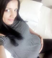 सेलिना जेटली ने इंस्टाग्राम पर शेयर की बेबी बंप की तस्वीरें