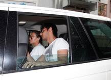 गर्लफ्रेंड तानिया श्राफ के साथ स्पॉट हुए सुनील शेट्टी के बेटे अहान