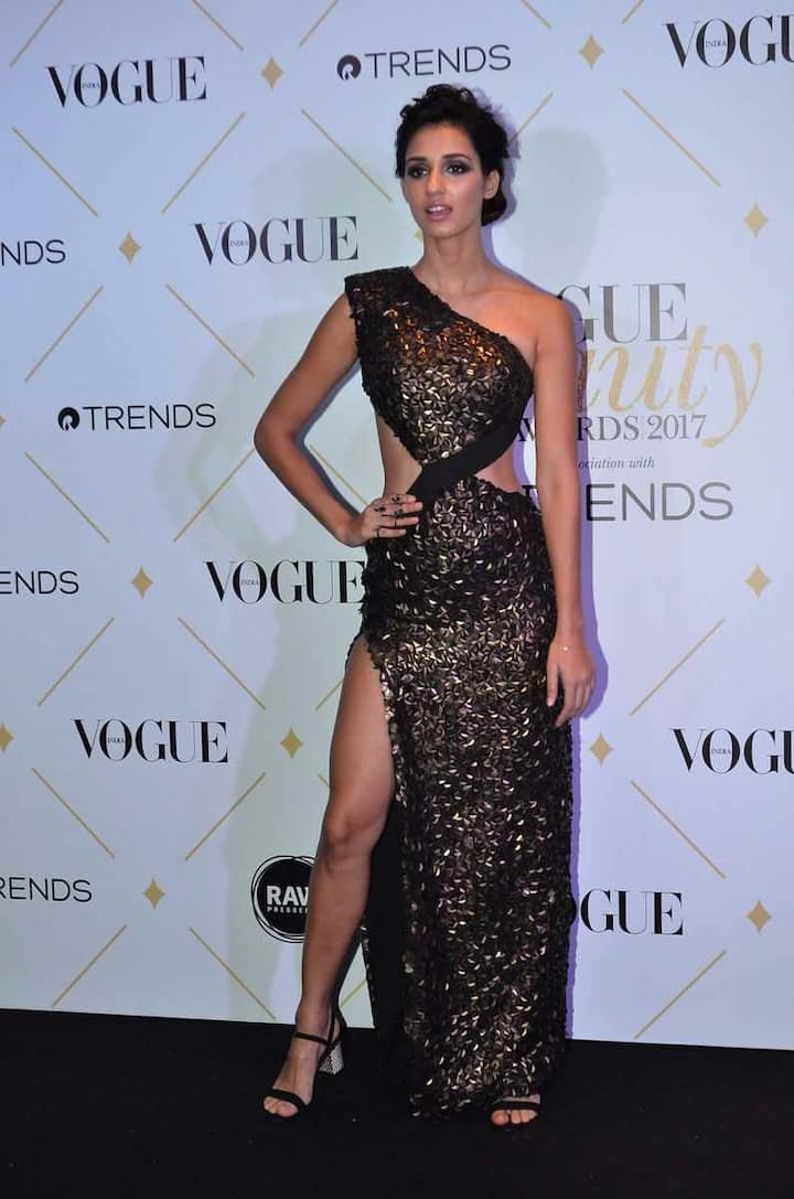 बता दें कि दिशा और टाइगर म्यूजिक वीडियो बेफिक्रा में भी साथ नज़र आ चुके हैं जिसे काफी पसंद किया गया था. 