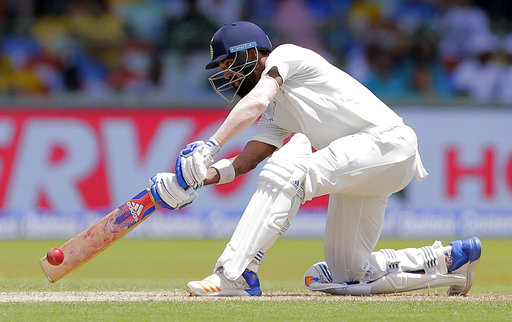 RECORD: केएल राहुल ने की द्रविड़-विश्वनाथ के बड़े रिकॉर्ड की बराबरी