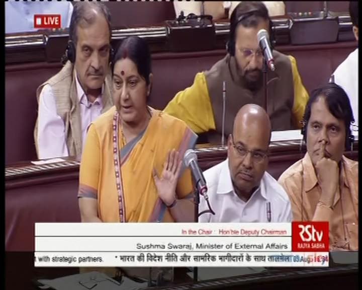 Sushma Swaraj Says Dokalam Issue Can Be Resolved Through Bilateral Talks पीएम मोदी में ट्रंप को चुनौती देने का माद्दा, आतंकवाद बंद हो तभी पाक से होगी बात: सुषमा स्वराज
