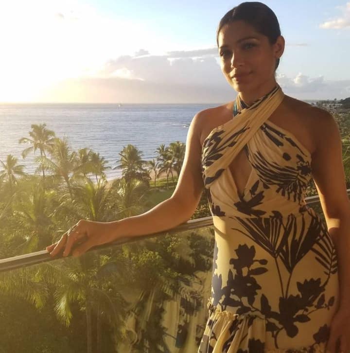  कई ऑस्कर जीत चुकी फिल्म 'स्लमडॉग मिलेनियर' से मशहूर फ्रीडा इंस्टाग्राम पर कई अपनी तस्वीरों को पोस्ट करती रहती हैं. 