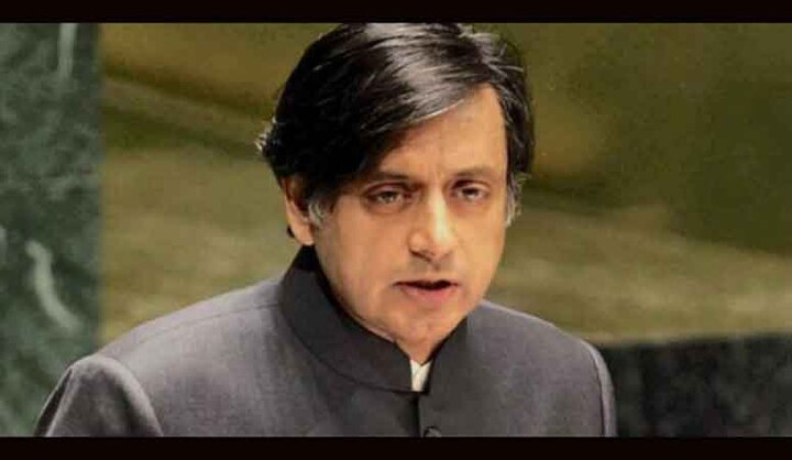 Shashi Tharoor In Hc To Stop Tv Channel From Misreporting Wifes Case सुनंदा मामले में रिपब्लिक टीवी की गलत रिपोर्टिंग रोकने अदालत पहुंचे थरूर