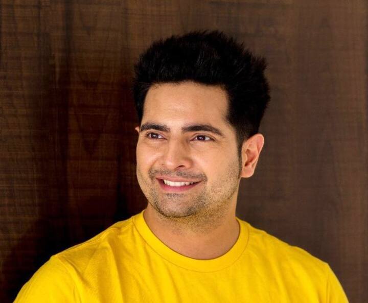  रोहन मेहरा और करण मेहान जैसे कलाकार भी स्टार प्लस के इस मशहूर शो को अलविदा कह चुके हैं. दोनों कलाकार पिछले साल कलर्स टीवी के मशहूर रियलटी शो 'बिग बॉस-10' में एक सेलिब्रिटी कंटेस्टेंट के तौर पर नजर आए थे. 
