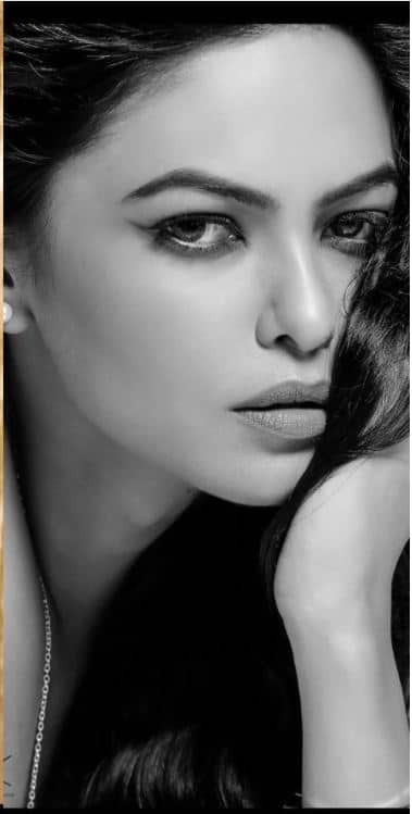 रश्मि की सभी तस्वीरें इंस्टाग्राम से ली गई हैं. (फोटो: इंस्टाग्राम/अमित खन्ना)