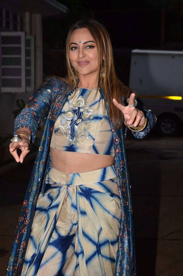 इंस्टा पर सोनाक्षी को 8.5 मिलियन से अधिक लोग फॉलो करते हैं.