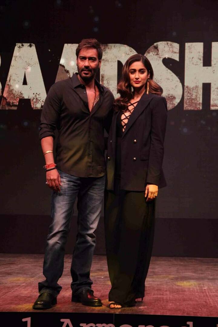 हालिया प्रमोशन के लिए फिल्म का फर्स्ट लुक लॉन्च किया गया जिसमें फिल्म के सभी सितारे पहुंचे थे.