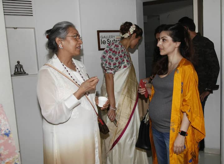 देखें तस्वीरें