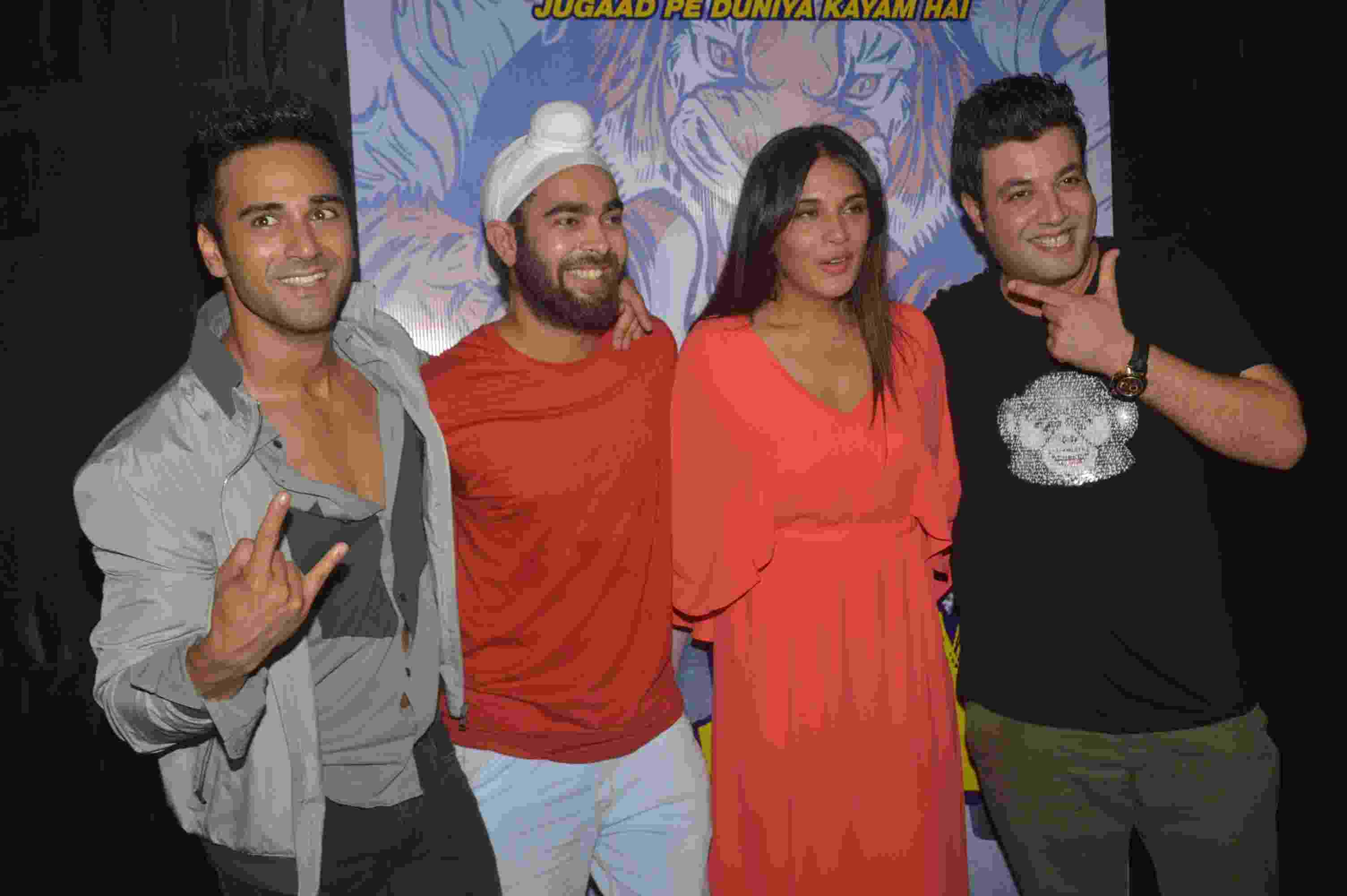 आमिर और उनकी पत्नी के बाद बॉलीवुड अदाकारा ऋचा चड्ढा हुईं स्वाइन फ्लू का शिकार!