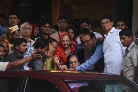 सायरा बानो ने उन सभी लोगों को धन्यवाद कहा, जिन्होंने दिलीप कुमार के लिए दुआएं की थी.