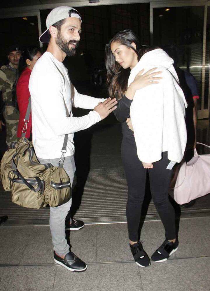 कुछ दिनों पहले ही इस शो में पहुंचे शाहिद ने कहा था, ''मीशा के जन्मदिन के समय हम यहां नहीं होंगे. मैं वह समय परिवार के साथ बिताऊंगा.