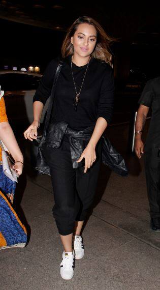 1000 से भी कम पोस्ट में सोनाक्षी ने इस सोशल मीडिया प्लेटफॉर्म पर इतने फॉलोअर्स बटोरे हैं.