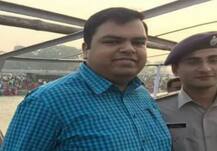 बिहार: बक्सर के डीएम मुकेश पांडे ने गाजियाबाद में ट्रेन के आगे कूदकर की खुदकुशी