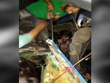 हिमाचल: मंडी में पहाड़ धंसने से दो बसें दबी, 30 की मौत, कई फंसे