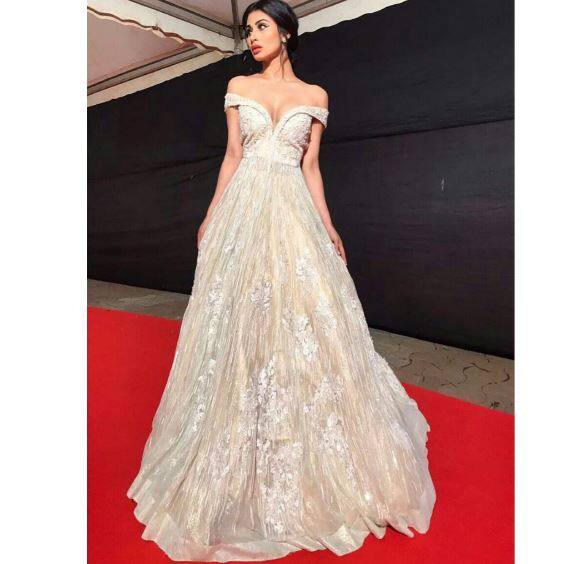 मौनी रॉय का सीरियल 'नागिन 2' ऑफएयर हो चुका है और इस शो के सीजन 3 की शुरुआत इस साल के अंत तक होगी.
