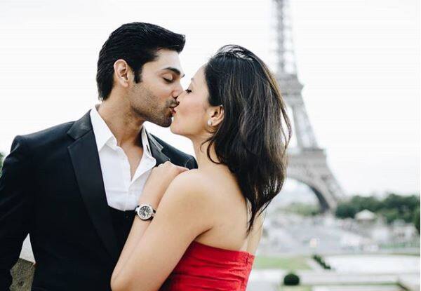 एफिल टॉवर के सामने की तस्वीर को पोस्ट करते हुए रुसलान ने लिखा है, '11 साल पहले यहीं से मेरी शुरुआत हुई थी. मुझे लगता है कि मेरी पहचान बनाने में एफिल टॉवर का बहुत बड़ा योगदान है.'