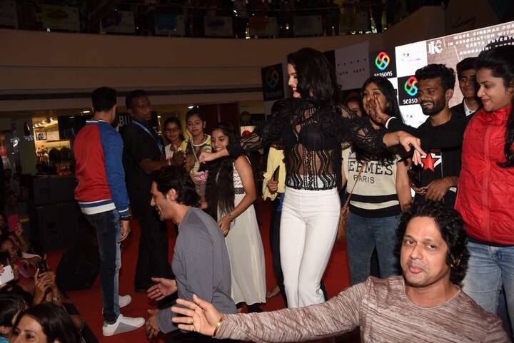 वहीं जैसा कि हमने बताया कि इसके लेखन में अर्जुन का भी हिस्सा है. 