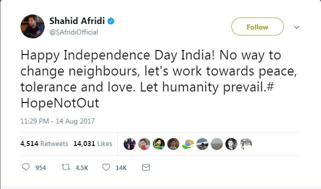 शाहिद अफरीदी ने सोशल मीडिया पर लिखा, 'स्वतंत्रता दिवस की बधाई इंडिया! पड़ोसी तो पड़ोसी ही रहते हैं!!! तो आइये हम लोग शांति, प्यार और सहिष्णू बने और मानवता को और मजबूत करें.'