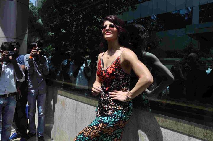 नीचे देखें गाने का वीडियो-