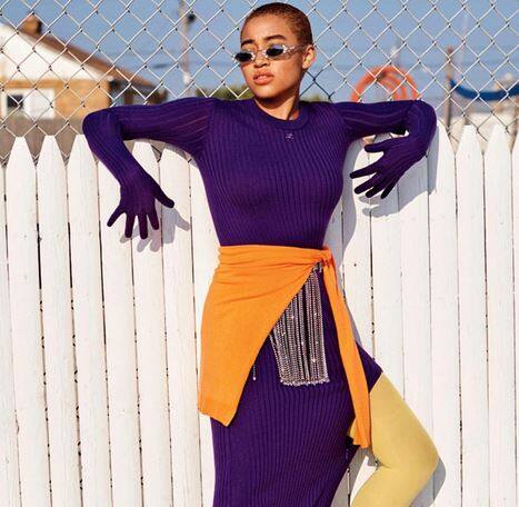 ‘हंगर गेम’ की अभिनेत्री अब स्मार्टफोन की जगह एक सामान्य फोन का इस्तेमाल करती हैं. 