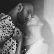 वायरल: रणवीर और दीपिका की इस तस्वीर ने इंटरनेट पर मचा दी है \'खलबली\'