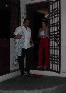 तस्वीरों में कैद हुईं डबिंग करके लौट रहीं जैकलीन!