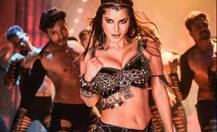 \'भूमि\' के आइटम सॉन्ग \'ट्रिप्पी ट्रिप्पी\' में सनी लियोनी ने दिखाया Bold अंदाज, देखें