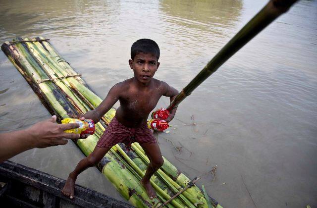बाढ़ का कहर जारी: बिहार में अबतक 153 तो असम में 140 से ज्यादा की मौत Rain Floods Inundate Many States Of India 153 Dead In Bihar 140 Dead In Assam बाढ़ का कहर जारी: बिहार में अबतक 153 तो असम में 140 से ज्यादा की मौत