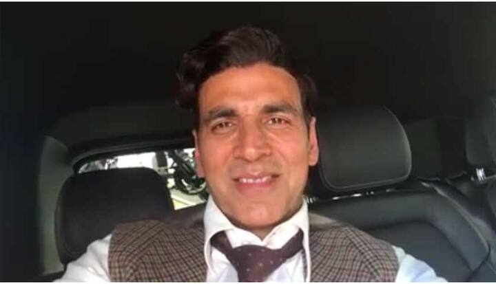अपने सोशल मीडिया पोस्ट किए गए इस वीडियो संदेश में अक्षय ने कहा, ”डायरेक्ट दिल से बोलूंगा. ‘टॉयलेट: एक प्रेम कथा’ मेरे लिए फिल्म नहीं है यह पिछले 1 साल में यह मेरे लिए एक जुनून सा बन गया था. यह फिल्म चलेगी या नहीं मुझे इस बात की चिंता नहीं थी. मेरा केवल एक ही लक्ष्य था कि यह खुले में शौच की परेशानी को घर-घर तक पहुंचाना है. आज आप लोगों ने इस फिल्म को इतना प्यार दिया है कि यह बॉक्स ऑफिस पर तो अपना काम कर ही रही है लेकिन एक और बहुत जरुरी बड़ा काम कर रही है. ये जो सदियों से खुले में शौच जाने की जो परंपरा है, बीमारी है, उसे ये धीरे-धीरे खत्म कर रही हैं.”