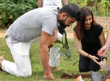 टीम इंडिया की जीत के साथ श्रीलंका में दिख रही हैं विराट-अनुष्का की नज़दीकियां