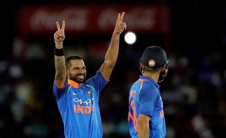 अपनी लेडी लक के साथ ये क्वालिटी टाइम स्पेंड करना विराट के लिए इसलिए भी खास रहा क्योंकि दोनों को पौधा लगाते समय क्वालिटी टाईम तो मिला ही, साथ ही में श्रीलंका के दांबुला में खेले गए पहले वनडे में इंडियन टीम ने जबरदस्त जीत भी हासिल की.