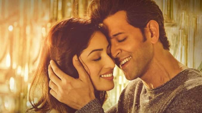   फिल्म 'काबिल' ने भी अपनी काबिलियत का खूब प्रदर्शन किया. संजय गुप्ता के निर्देशन में बनी इस फिल्म ने 126.85  करोड़ की कमाई की है.  'काबिल' में रितिक रोशन, यामी गौतम, रोनित रॉय, रोहित रॉय, उर्वशी रौतेला जैसे कलाकारों ने काम किया है.