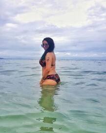 थाईलैंड ट्रिप में नेहा भसीन ने जमकर फ्लॉन्ट की अपनी जिम बॉडी!