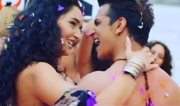 युविका ने एक बयान में कहा है, 'प्रिंस मेरे बहुत ही अच्छे दोस्त हैं. पर मैं आपको बता दूं कि अच्छे दोस्त होने का मतलब यह नहीं है कि हम दोनों एक-दूसरे को डेट कर रहे हैं.