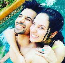 मंगेतर के साथ तस्वीर शेयर करते हुए मशहूर एक्ट्रेस पूजा बनर्जी ने लिखा खास मैसेज!