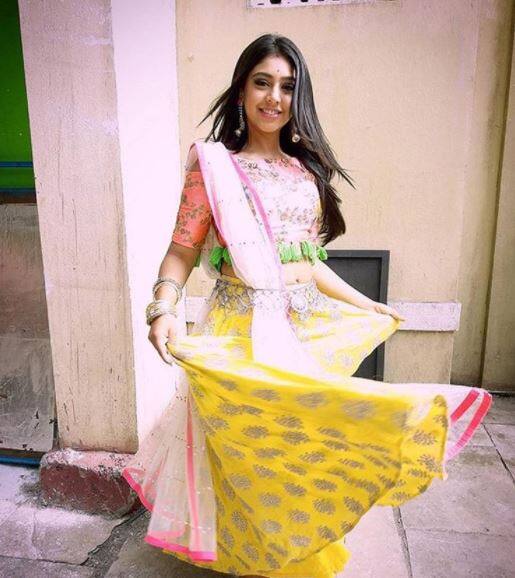 हाल में ही 'कैसी हैं ये यारियां' की एक्ट्रेस नीति को बिग बॉस सीजन- 11 की पहली तय कंटेस्टंट माना जा रहा है. लेकिन रिपोर्टस की मानें तो 'कैसी हैं ये यारियां' के को-स्टार अभिषेक मलिक को भी घर में एंट्री मिल सकती है.