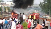 दिल्ली में 11 जगह डेरा समर्थकों के गुस्से की आगः मंडावली में बस को फूंका, दिल्ली में भी धारा 144 लागू