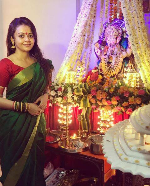 'साथ निभाना साथिया' की एक्ट्रेस देवोलीना भट्टाचार्जी ने अपने गणपति को कुछ इस तरह से सजाया है. 