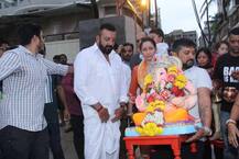  संजय दत्त ने पूरे परिवार के साथ धूमधाम से किया बप्पा का विसर्जन, देखें तस्वीरें
