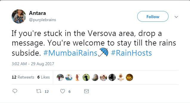 वहीं अंतरा लिखती हैं कि अगर कोई वर्सोवा में फंसा हो तो उन्हें मैसेज करे. बारिश रुकने तक लोग उनके यहां ठहर सकते हैं.