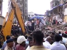 मुंबई के भिंडी बाजार में 6 मंजिला बिल्डिंग गिरी, 16 लोगों की मौत, अभी भी कुछ लोगों के दबे होने की आशंका