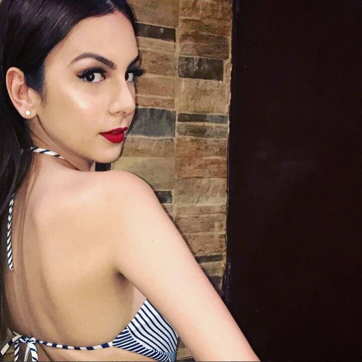 तस्वीरों में आप एक्स बिग बॉस कंटेस्टेंट नितिभा कौल को देख सकते हैं. 