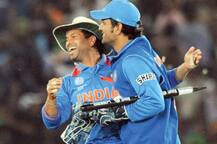 धोनी के नॉट-आउट \'300\' पर सचिन समेत क्रिकेटर्स ने दी बधाई