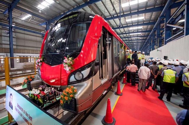 Up Lucknow Metro Will Start From Fifth September सीएम योगी का एलान, ‘पांच सितंबर से लखनऊ में शुरू हो जाएगी मेट्रो’