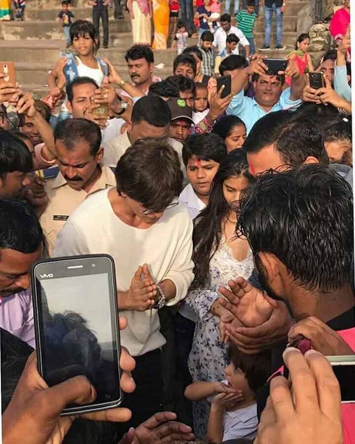 (Photo: @TEAMSRK_ONLINE)